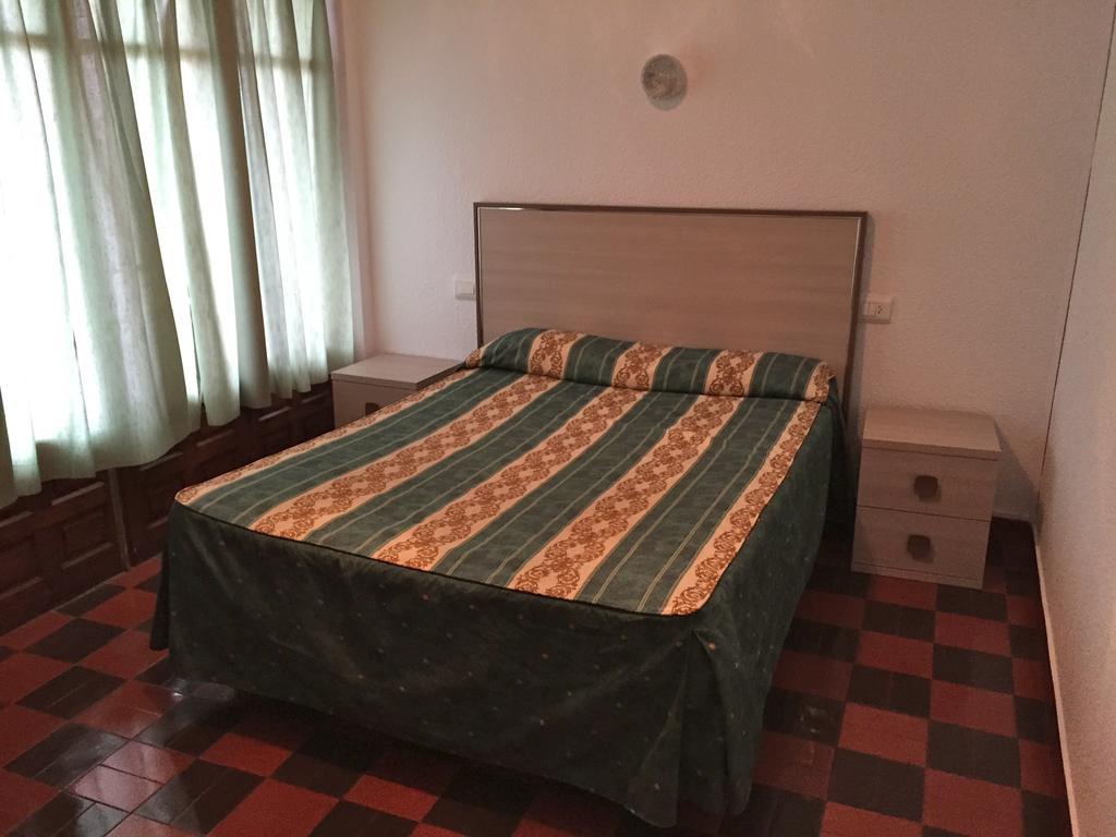Pension Provenzal Мохакар Экстерьер фото